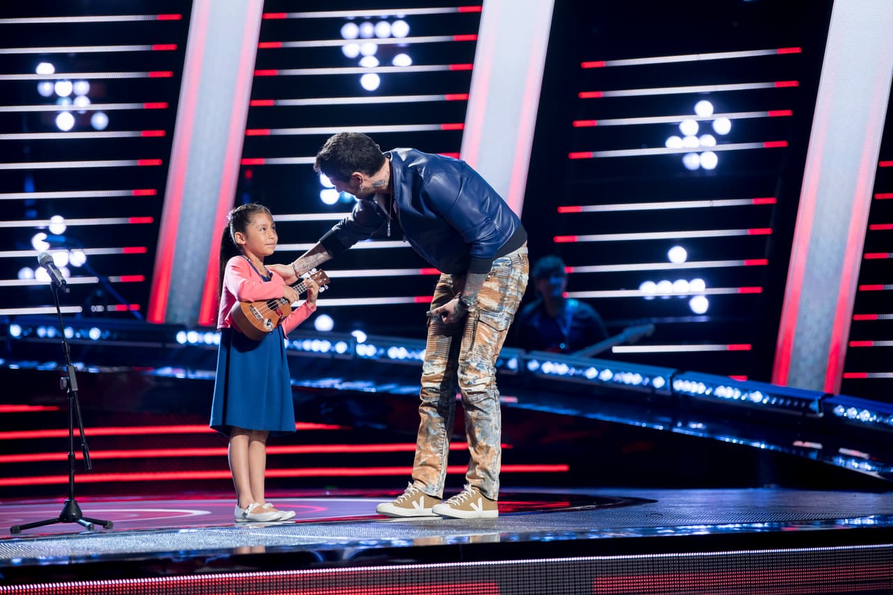 Además de tener a “El chuparosas Jr.” en su equipo, Melendi sorprendió a Lucero al ganar la voz de la pequeña Huitzillin Díaz.