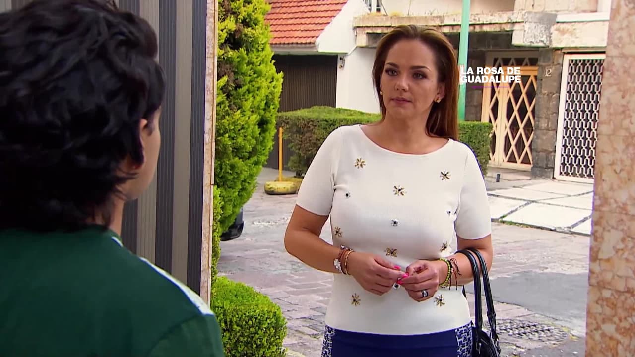 Kelly evita que su hija repita la historia