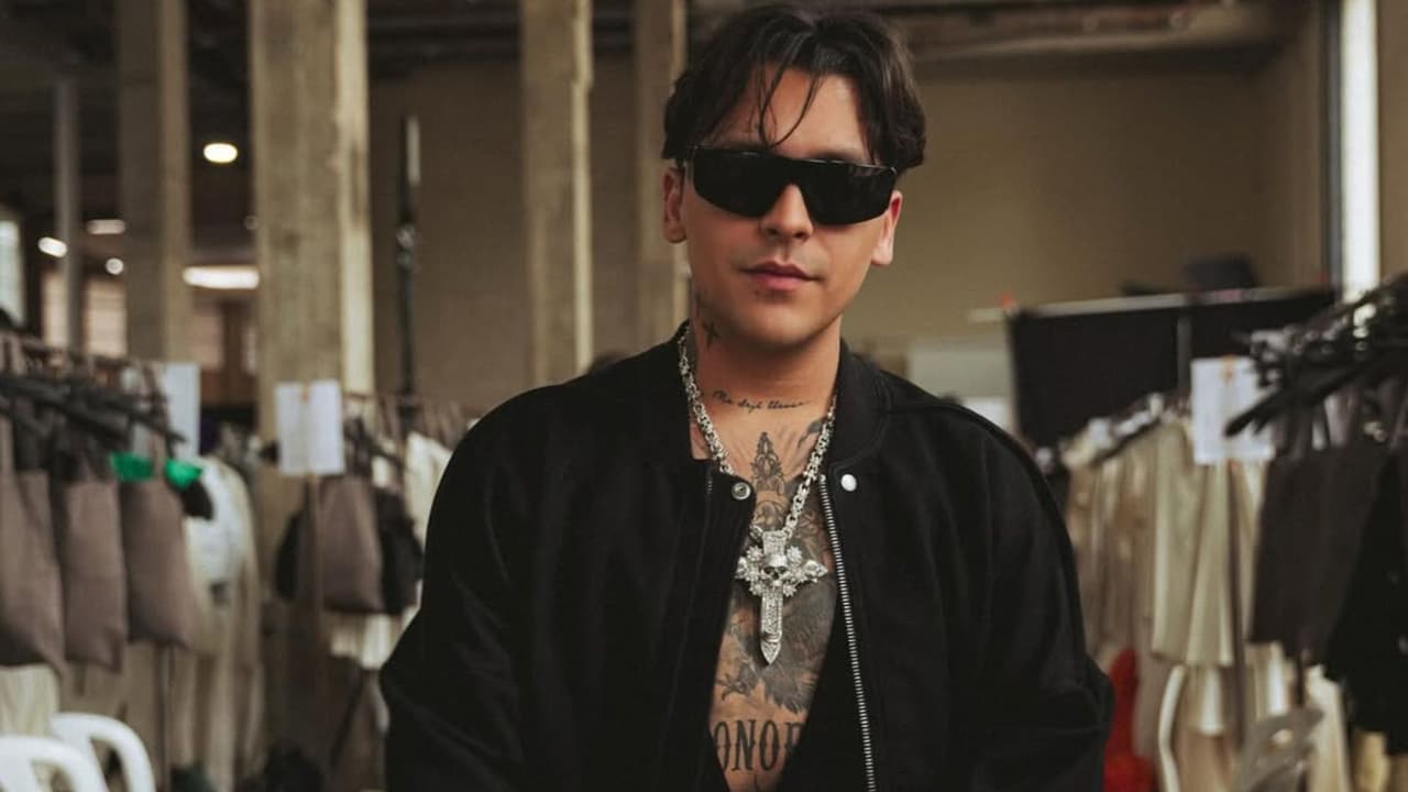 Christian Nodal debutará en la moda e impacta con la línea de ropa que lanzará