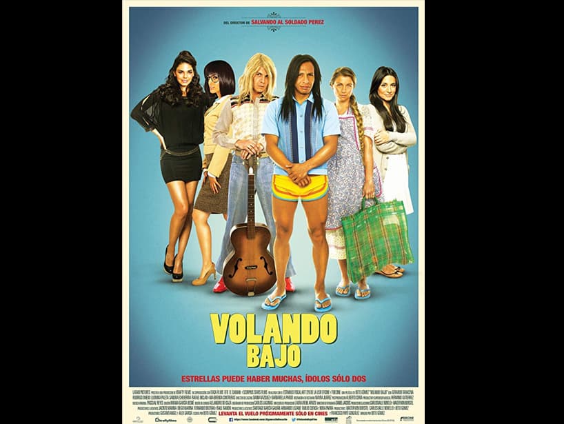 Junto a Ana Brenda Contreras, Ludwika Paleta e Issabela Camil, Sandra protagonizó ‘Volando bajo’ en 2014, filme que narra la historia de una estrella pop que está a punto de comenzar una gran gira, pero antes debe visitar a un viejo amigo para enmendar las cosas.