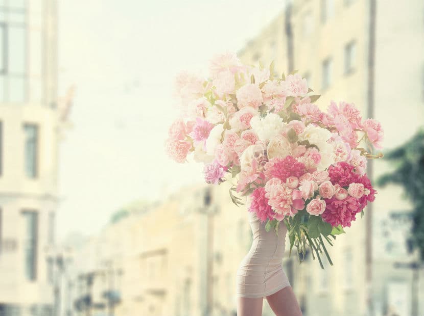 Leo. Un regalo plus size o muy exótico y original será lo mejor. Los infalibles: un enorme ramo de flores, un gadget de marca, entradas para un evento exclusivo o un detalle lleno de color y vistoso.
