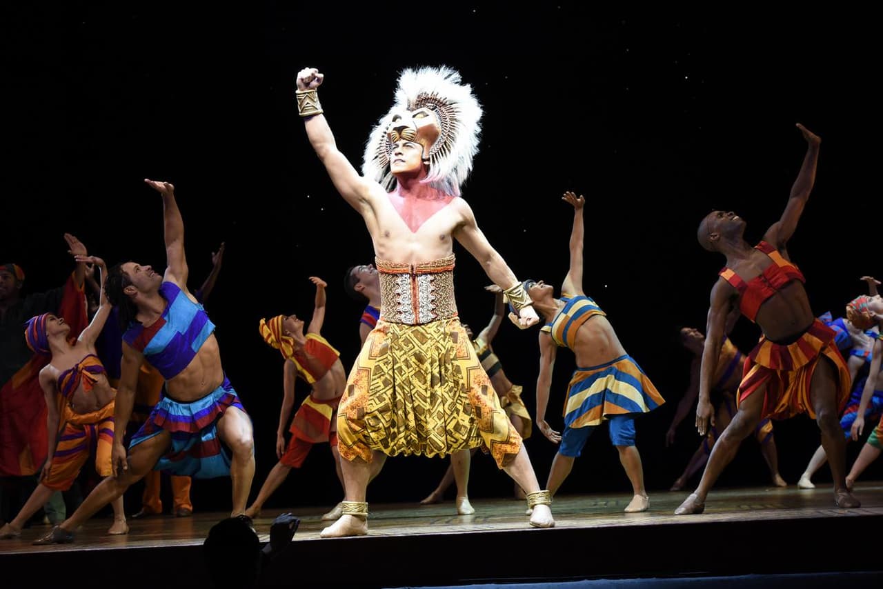 ¡Carlos Rivera ruge fuerte como Simba!