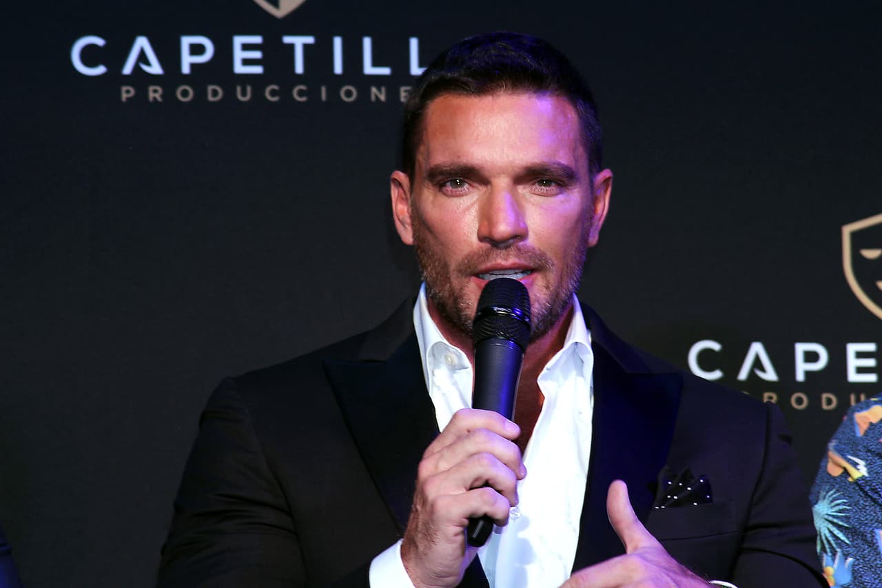 Tras decir que no extraña a su hijo Matías, Julián Gil afirma: “Quien tiene que dar explicaciones es otra persona”
