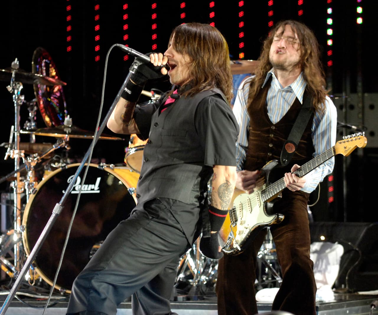 Red Hot Chili Peppers anuncia el regreso del icónico guitarrista, John Frusciante