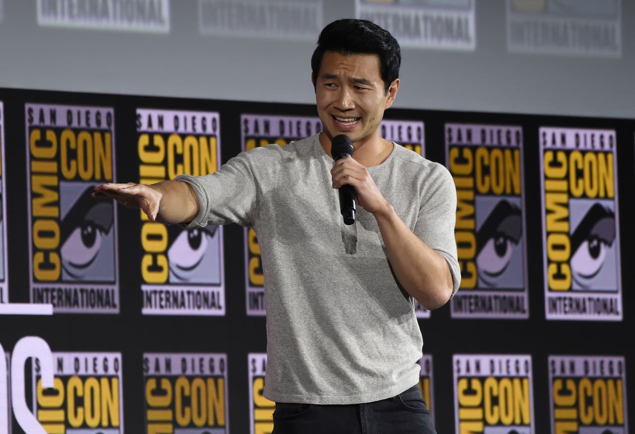 ‘Shang-Chi and The Legend of the Ten Rings’. Esta historia llegará en formato de serie el 12 de febrero de 2021 a través del servicio de streaming de Disney+. Simu Lu será el primer actor asiático en protagonizar un proyecto de Marvel.