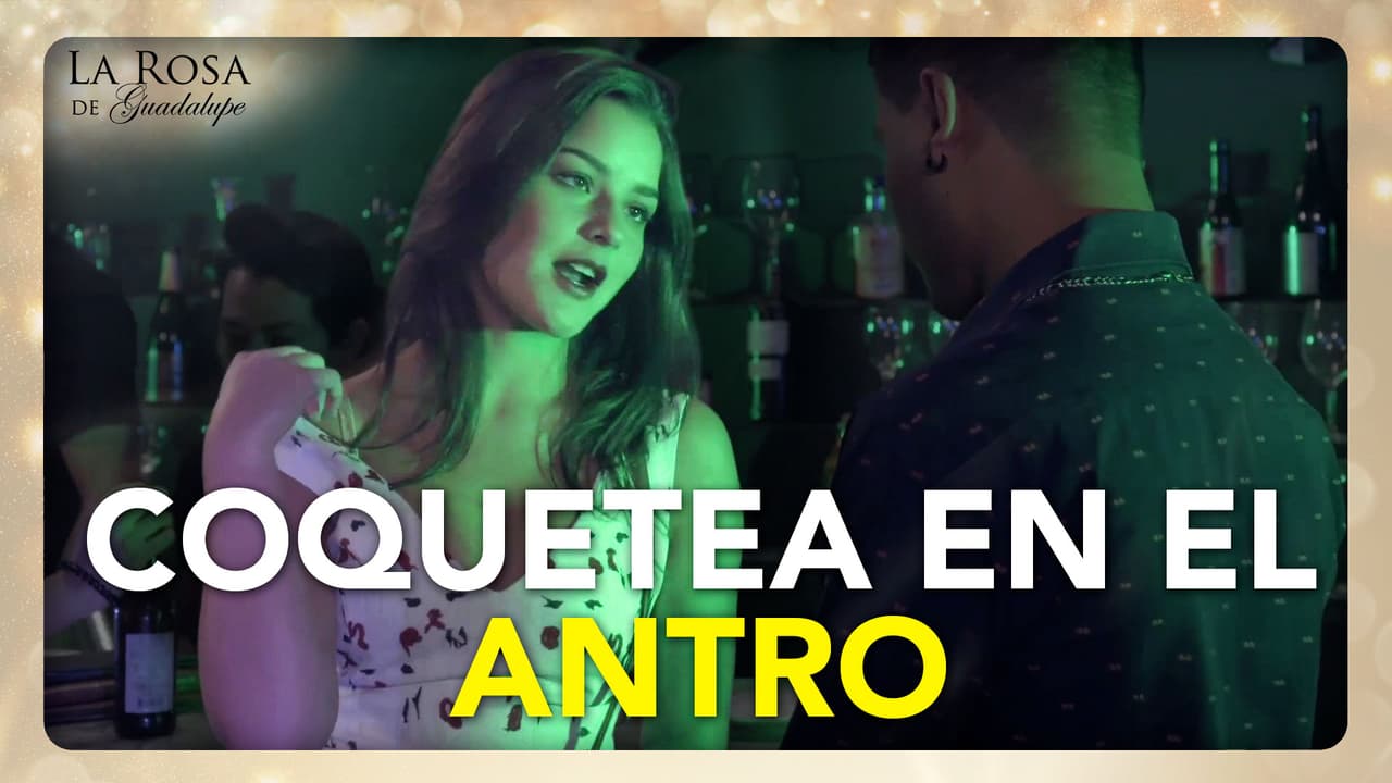 Micaela se la pasa de fiesta en el antro y provoca a los hombres con su sensualidad