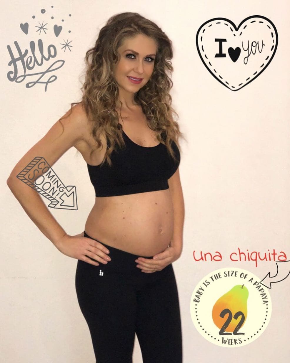 Ingrid Martz presume sus 22 semanas de embarazo