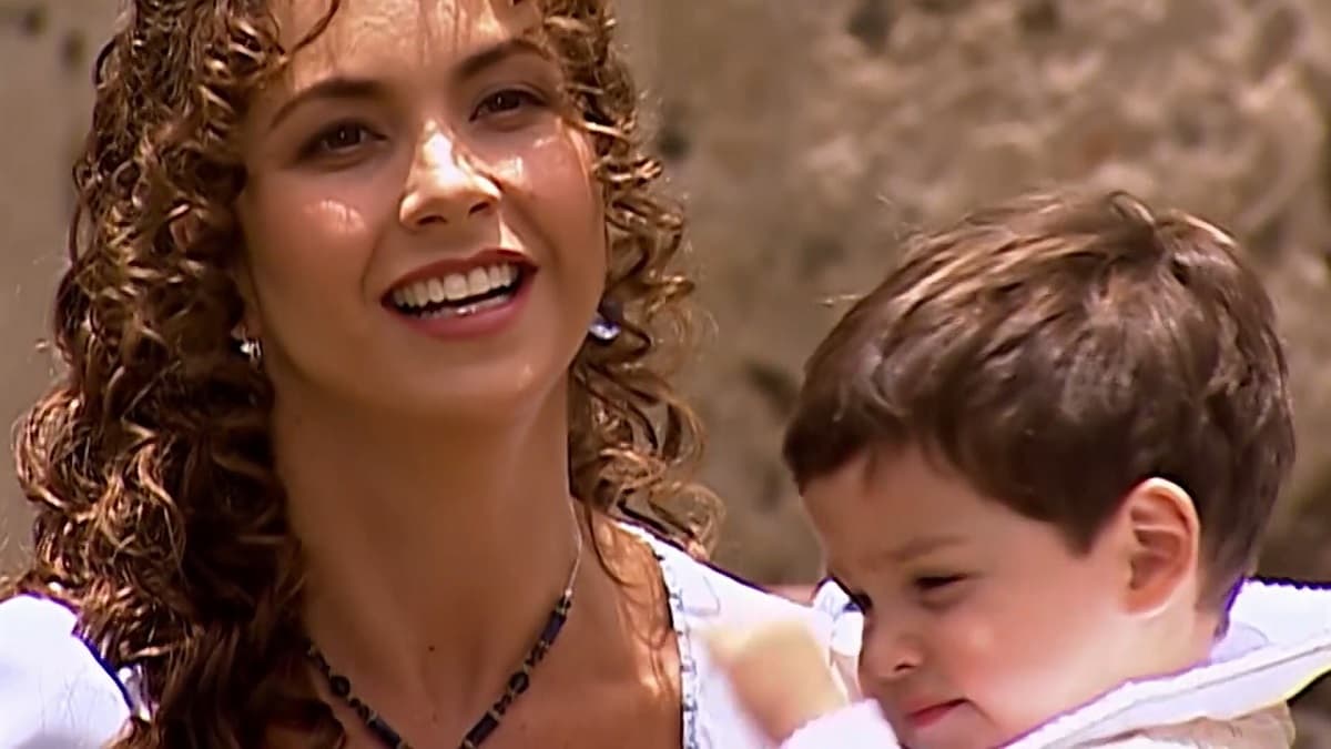 Lucero recuerda a Alexander, su hijo en la telenovela Alborada