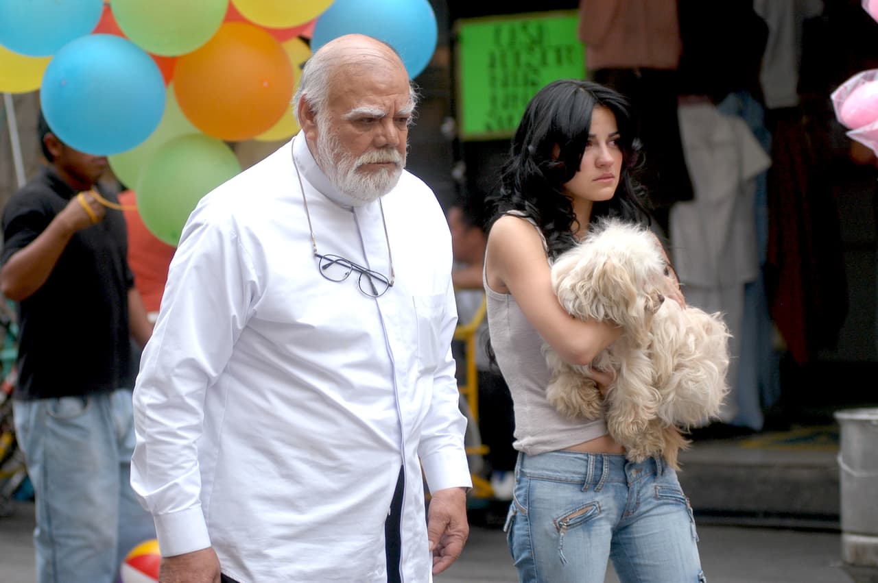 Miguel Córcega falleció el 28 de septiembre del 2008, a sus 78 años de edad, durante las grabaciones de la telenovela 'Cuidado con el ángel', donde compartía créditos con Maite Perroni. El actor sufrió de un paro cardíaco y una embolia cerebral.