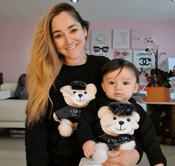 Fue el 30 de mayo, cuando Sherlyn se convirtió en mamá del pequeño André. La actriz presentó algunos problemas durante el parto, pero después de un pequeño susto nació su primogénito, a quien presentó en Instagram.