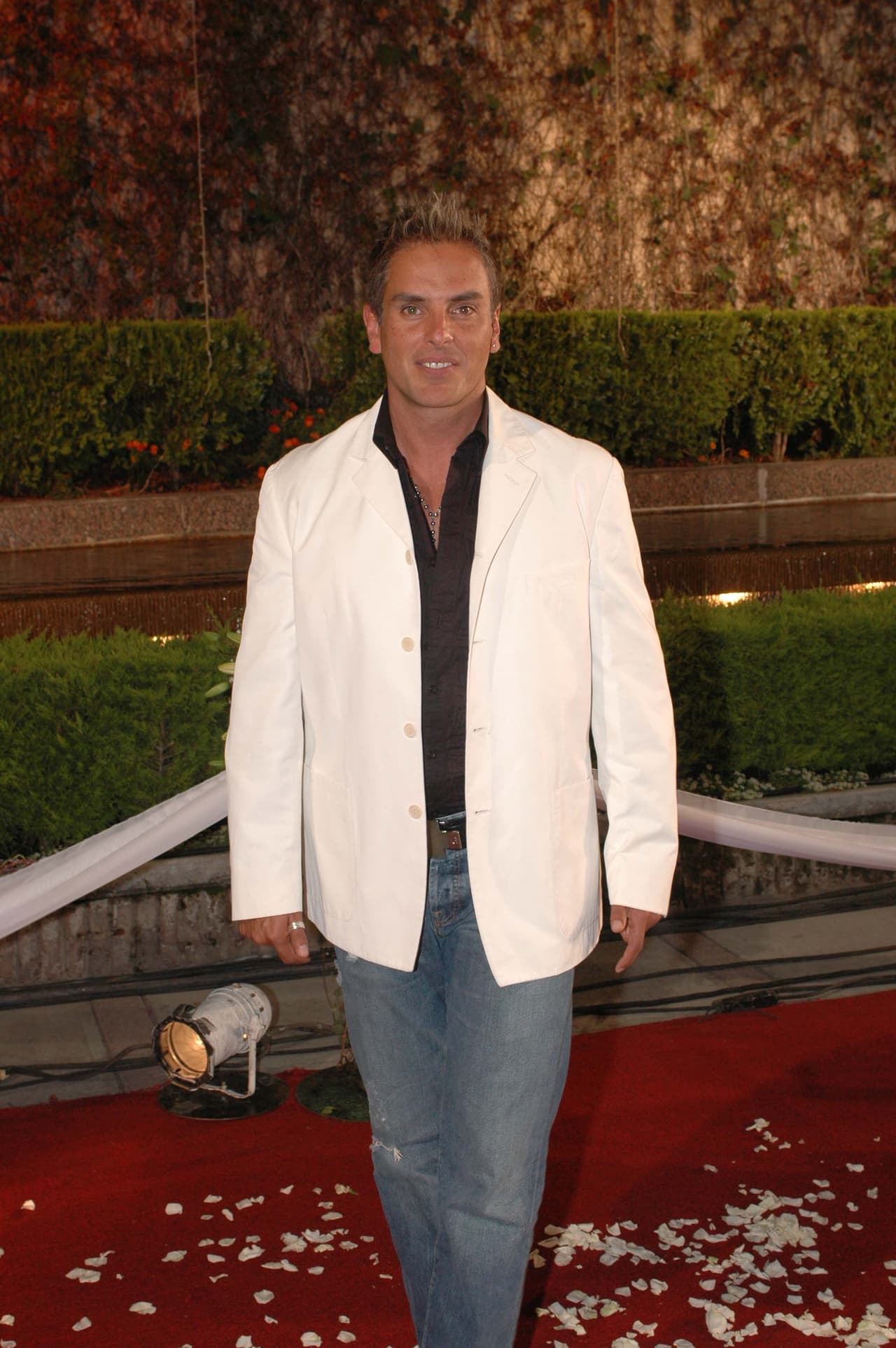 La tarde de este lunes 7 de septiembre, el actor y senador Sergio Mayer dio a conocer el sensible fallecimiento Xavier Ortiz, quien fue su excompañero en el grupo Garibaldi y era su gran amigo.