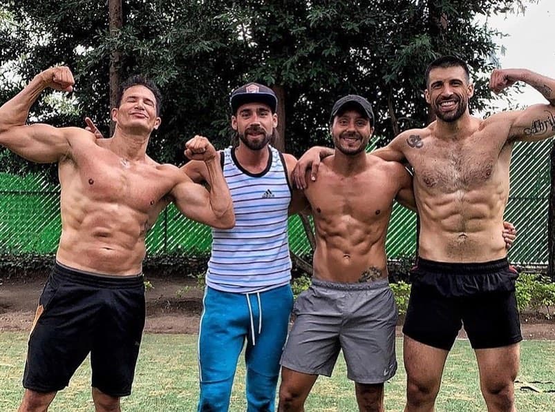 6.- El actor de ‘La Mexicana y El Güero’ también ha entrenado con Julio Ron, del equipo de Cobras en Guerreros 2020.