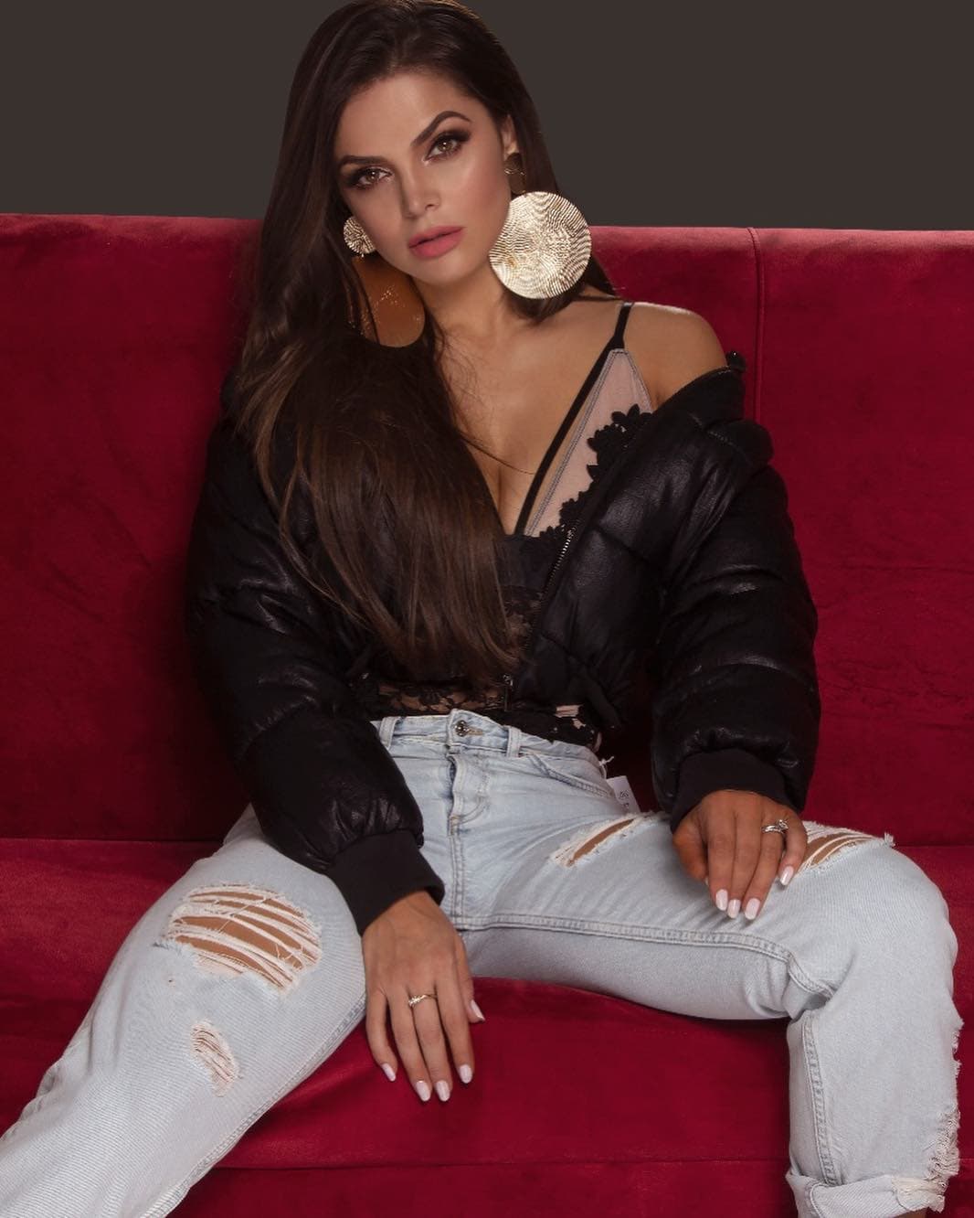Marisol también tiene toda la actitud rocker