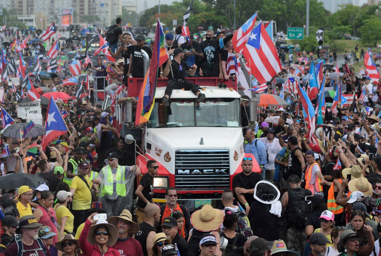 La gran marcha que se realizó en San Juan el 22 de julio por miles de ciudadanos fue acompañado por las grandes figuras de la música boricua.
