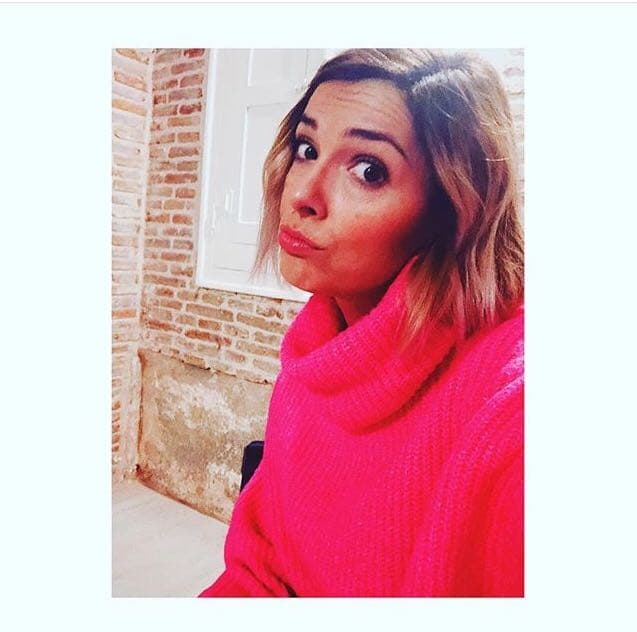 Por tal motivo, su esposo se encuentra en cuarentena. Sin embargo, aunque ni ella ni su hija Noah, de cuatro años, han presentado síntomas, sí están en aislamiento. " A nosotras nos dan por contagiadas, pero no nos hacen las pruebas porque hay prioridades y nosotras estamos asintomáticas, es lógico", reveló en una publicación en Instagram.