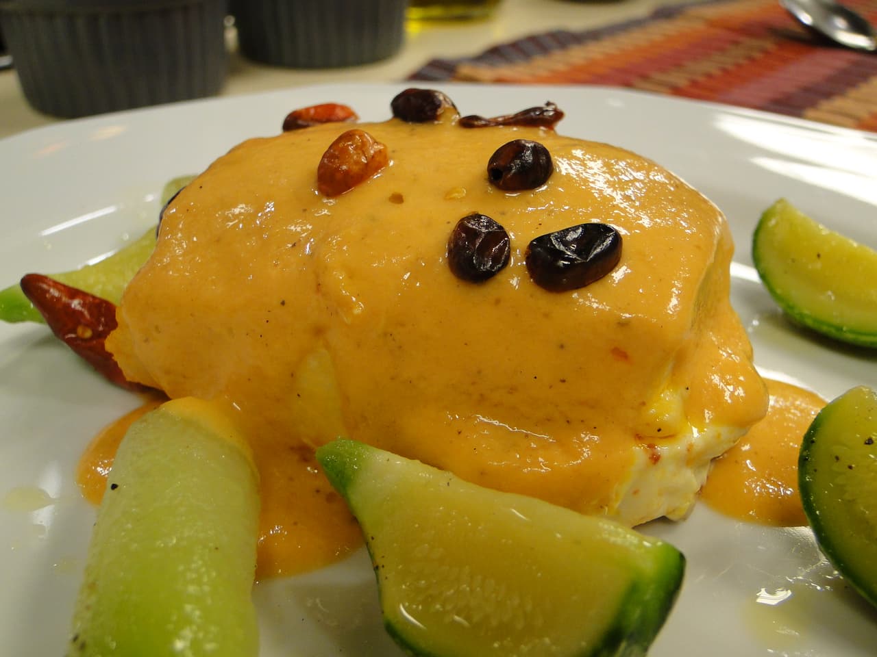Cocina: Chuleta rellena de chorizo coleto y queso