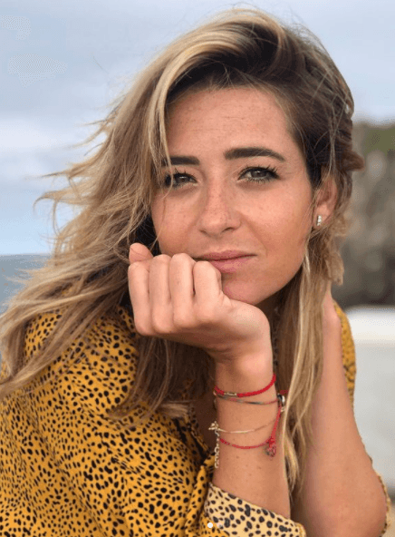 ¿Cuáles son tus pasatiempos?
<br>
<br>“Me gusta mucho pasar tiempo con mi familia y amigos. Hacer ejercicio, cantar y leer novelas o teatro”.