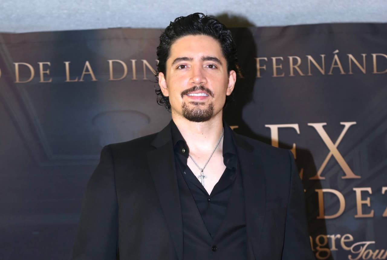 Alex Fernández confiesa en nueve preguntas rápidas qué tanto conoce a su hermana Camila 