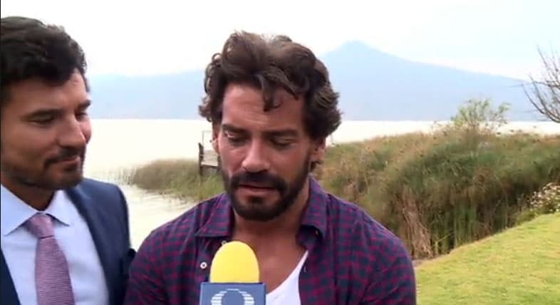 Cristián de la Fuente sufre una picadura de alacrán