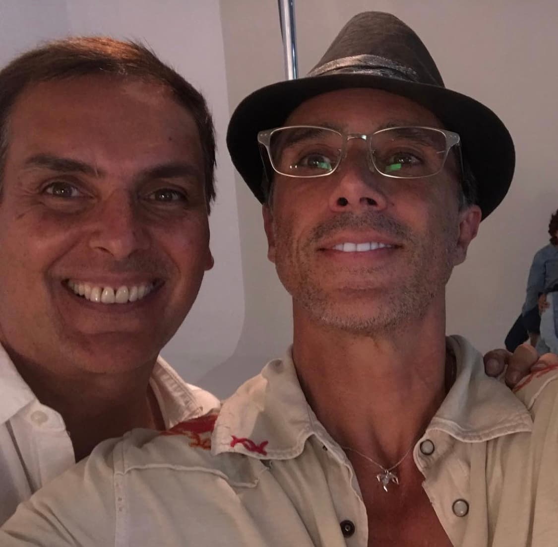 Xavier Ortiz perdió la vida el pasado domingo 6 de septiembre, a los 48 años, sin embargo, no fue hasta este lunes 7 de septiembre que Sergio Mayer, su compañero y gran amigo, dio a conocer su deceso.