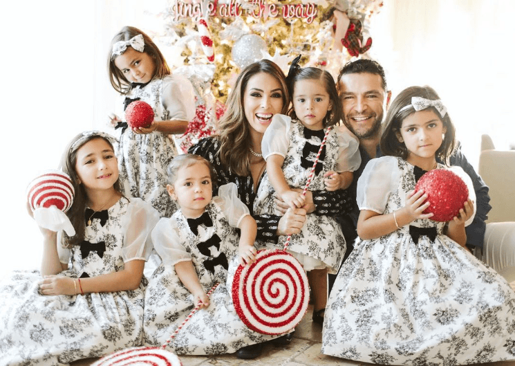 Nuevo bebé llega a la familia de Jacky Bracamontes y afirma: ‘Mis hijas apuestan que va a ser niña’
