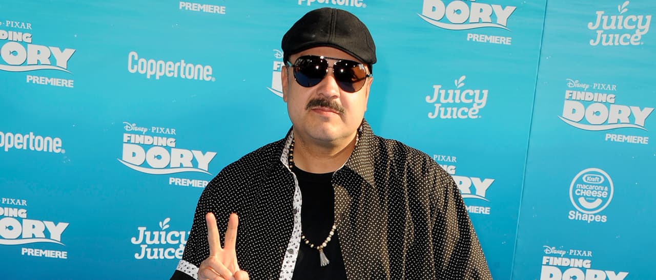 Pepe Aguilar lamenta la muerte de su mascota