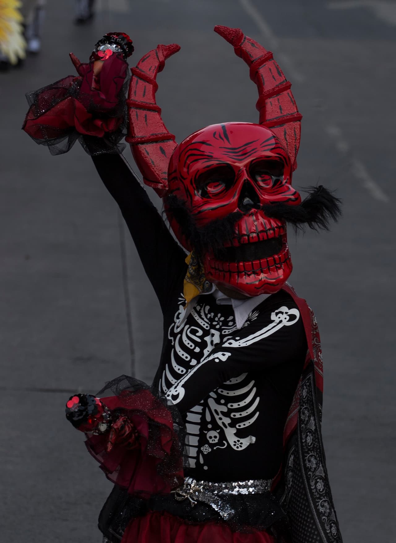 El diablito fue uno de los personajes más divertidos durante el evento porque no dejó de animar al público de bailar.
