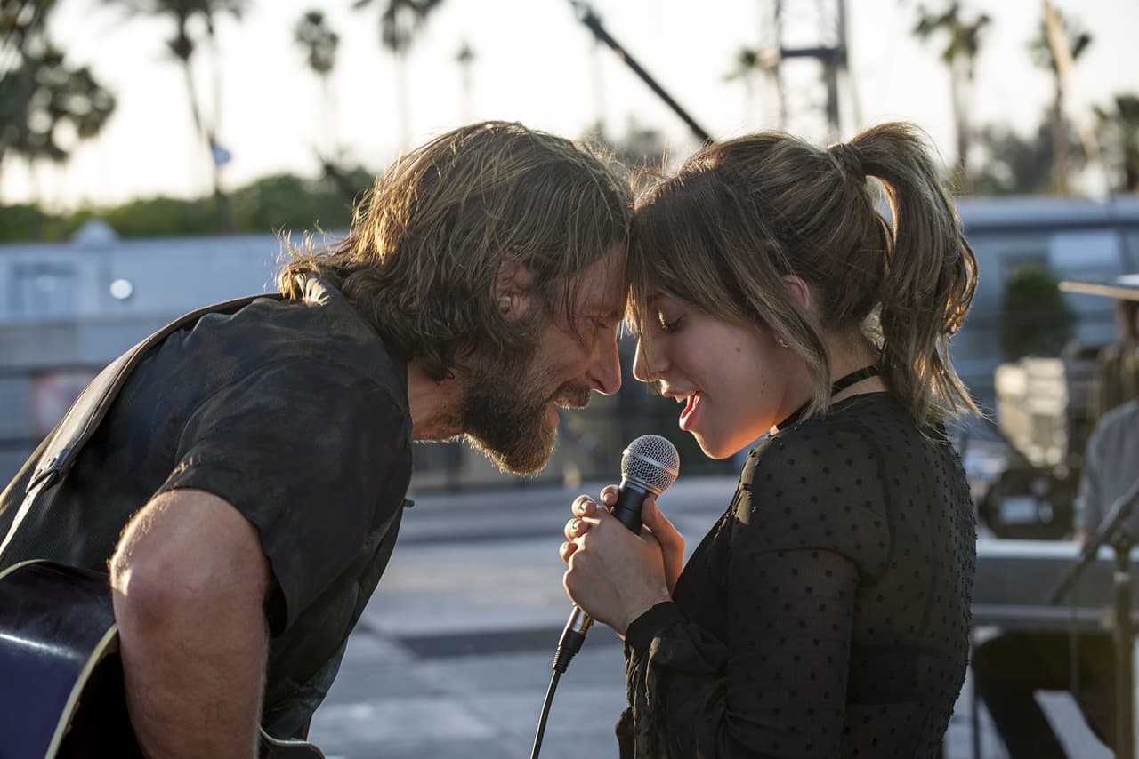 Reseña: Bradley Cooper y Lady Gaga brillan en ‘Nace una Estrella’