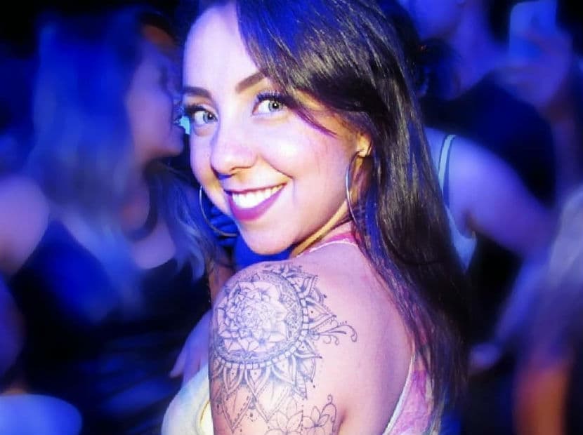 Virgo. Un mandala es ideal para ti, en él podrías expresar toda tu personalidad caótica, obsesiva y perfecta. También podrías optar por una diosa o un espiral.