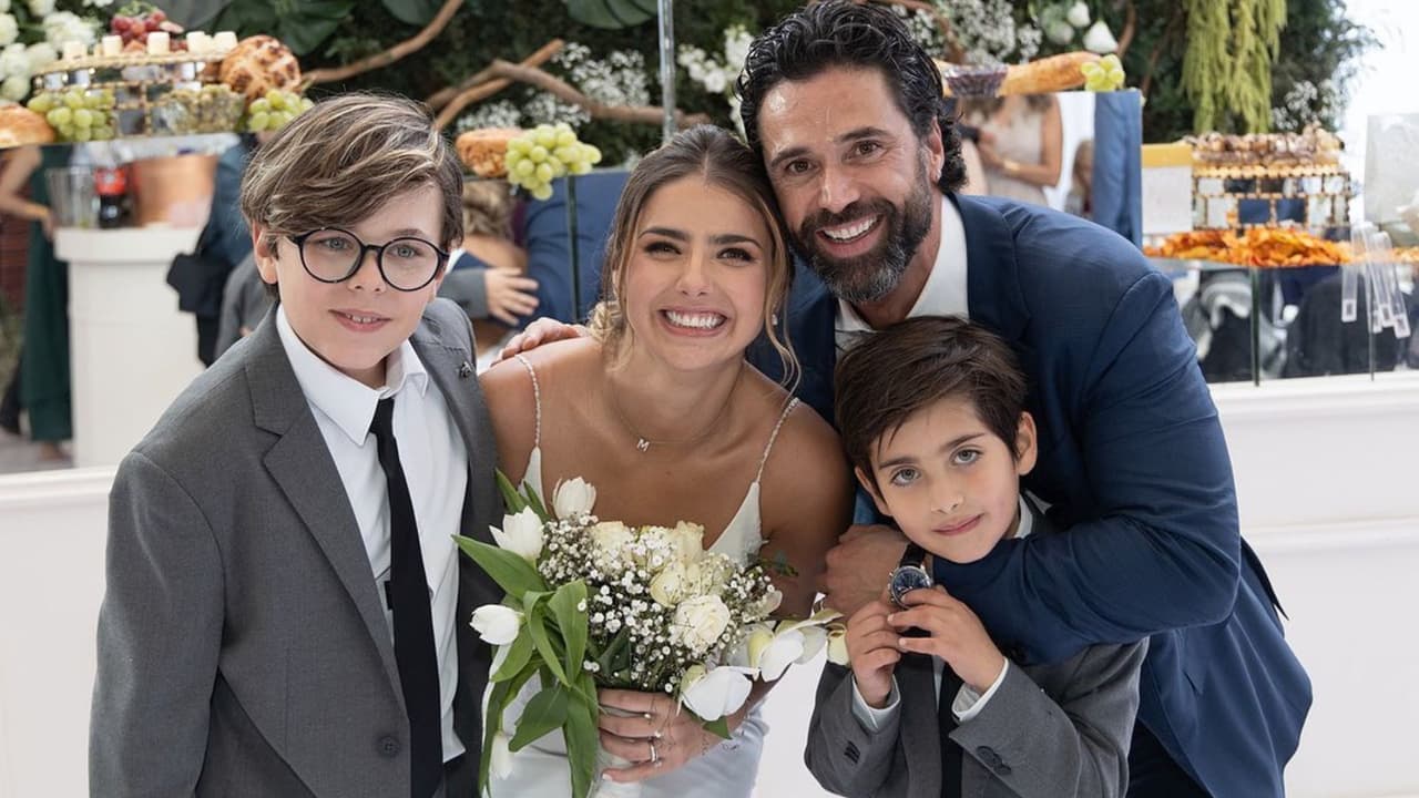 Matías Novoa y Michelle Renaud están a la espera de su primer bebé juntos.
