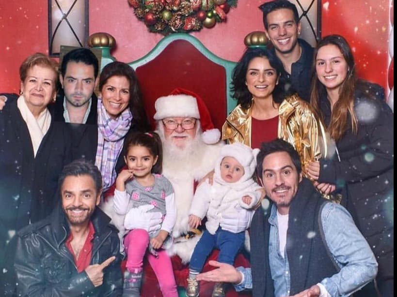 Aislinn (Gabriela Michel), Vadhir (Silvia Prince), José Eduardo (Victoria Ruffo) y Aitana (Alessandra Rosaldo): todos son medios hermanos y su vínculo directo de sangre es Eugenio Derbez.