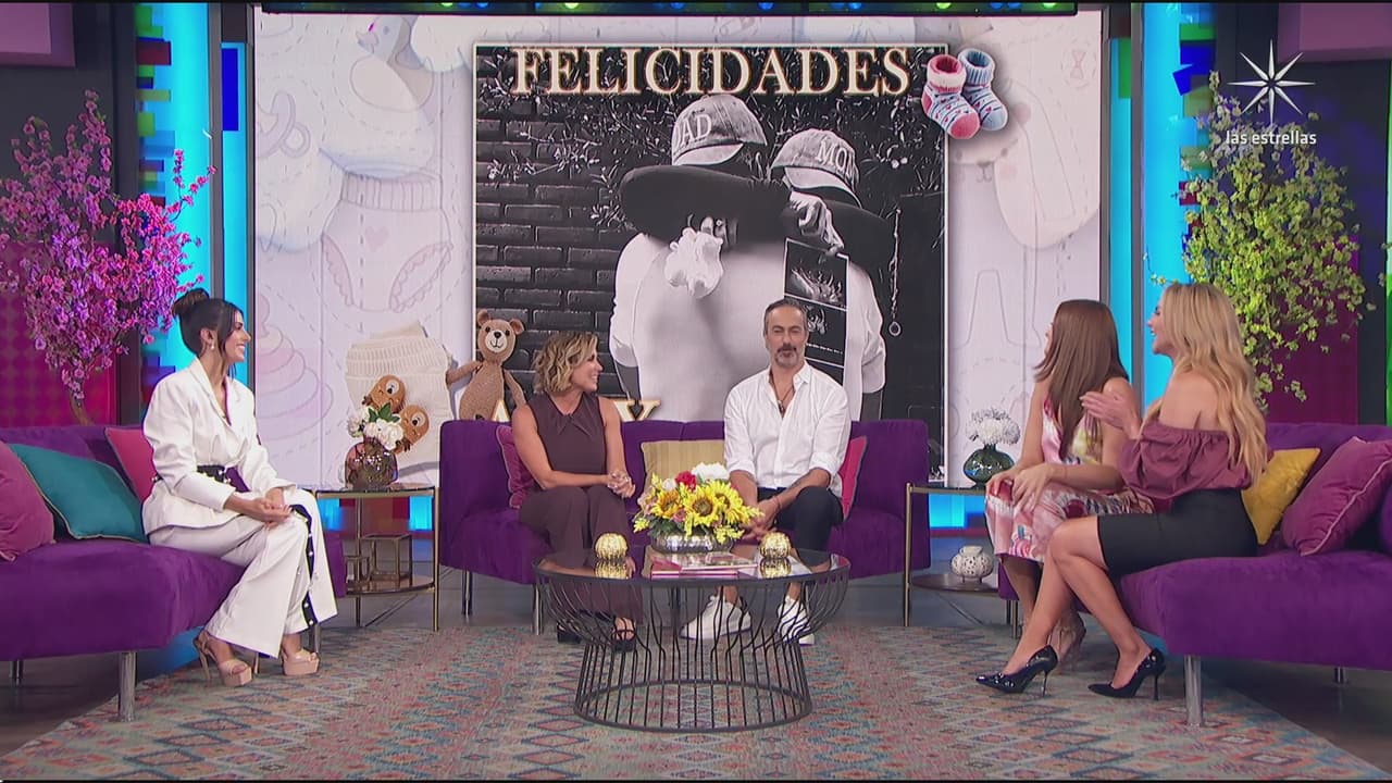 Conductora de Televisa hace impactante revelación sobre su embarazo tras interrumpir a Danielle Dithurbide con anuncio