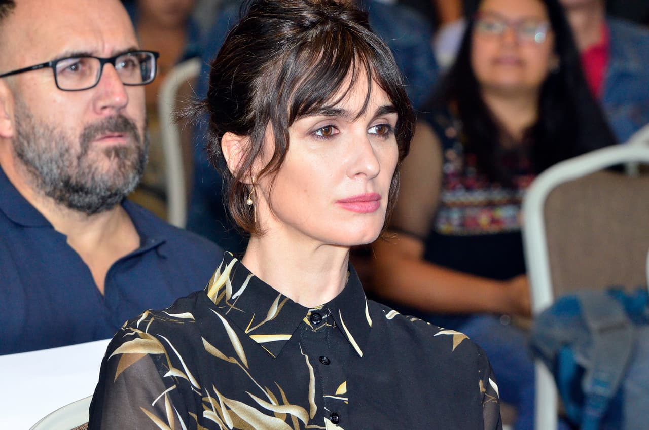 La actriz española, Paz Vega, dará vida a la icónica villana, pero, contó la productora Giselle González, con un toque de sensualidad y juventud.