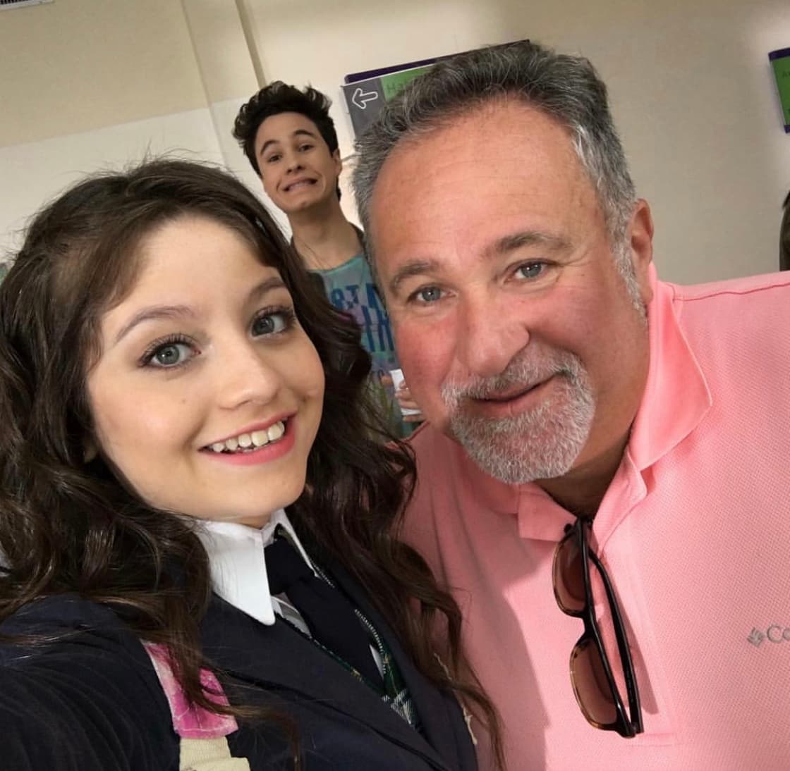 Después de haber participado en 'Como dice el dicho', Ronda se mudó a Buenos Aires, Argentina, para grabar la serie 'Soy Luna' junto a Karol Sevilla, Ruggero Pasquarelli y Valentina Zenere, en la cual dio vida a 'Simón', en las tres temporadas del programa.