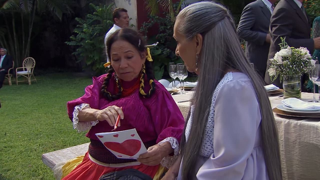 ¡Nunca es tarde para aprender! Durante la boda, 'Santa' le enseñó a 'María' a escribir para dejarle un mensaje de amor a los novios.