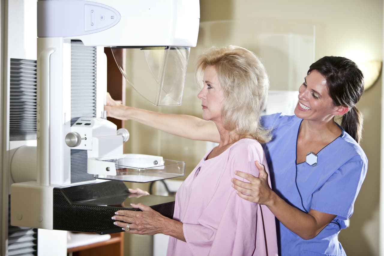 Visita al médico ante cualquier síntoma.