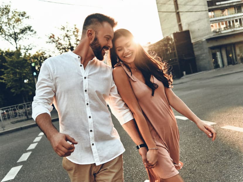Escorpio. Para confiar plenamente en tu pareja necesitas hablar claro y saber que es sincera contigo y conocerlo lo más que puedas.