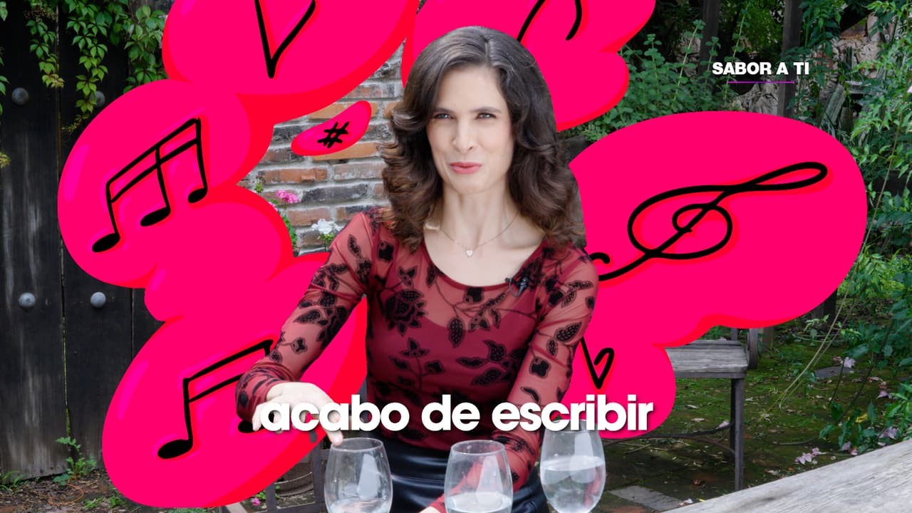 Edsa Ramírez toca las copas