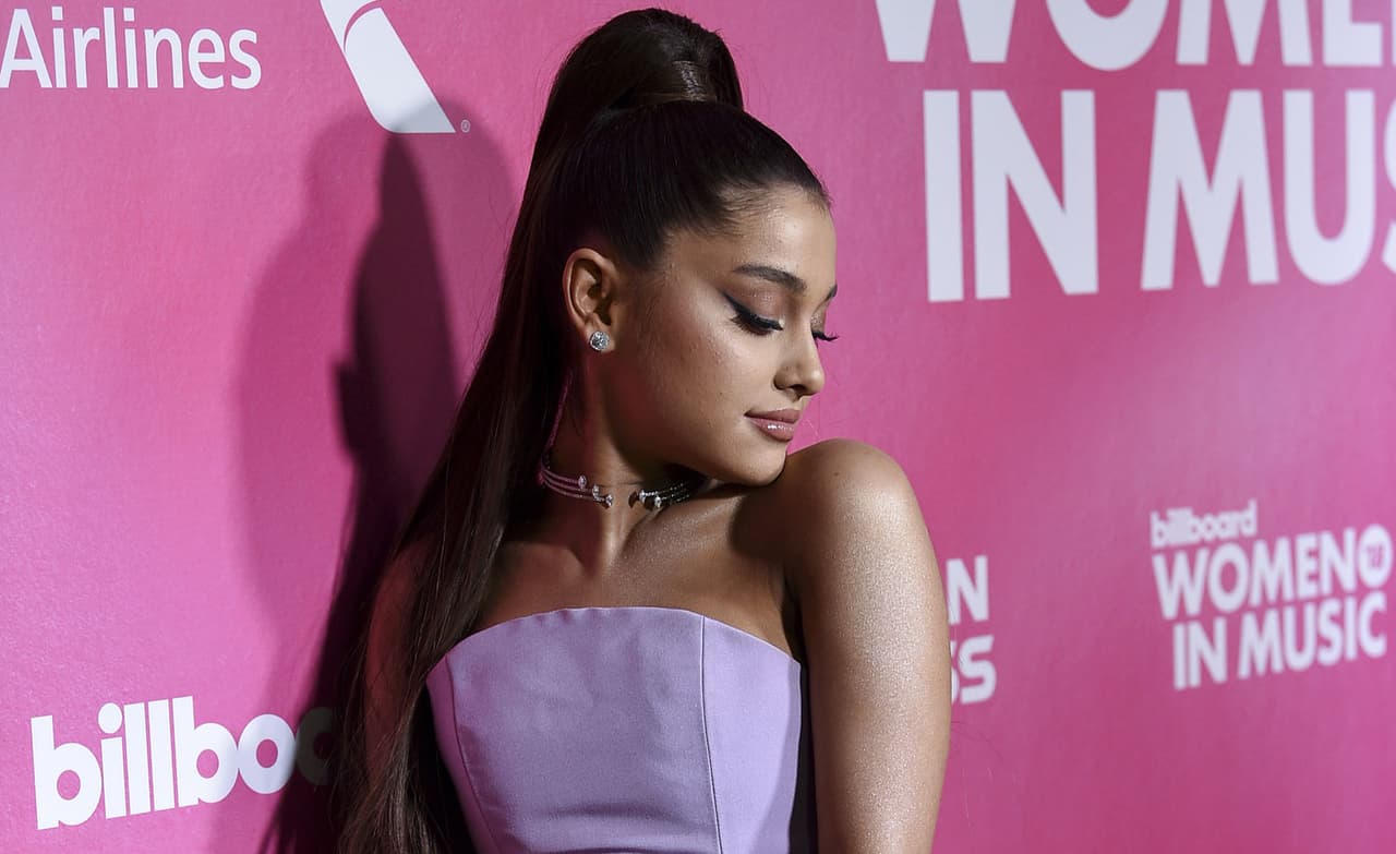 Ariana Grande muestra cómo es su verdadero cabello y causa revuelo entre sus fans