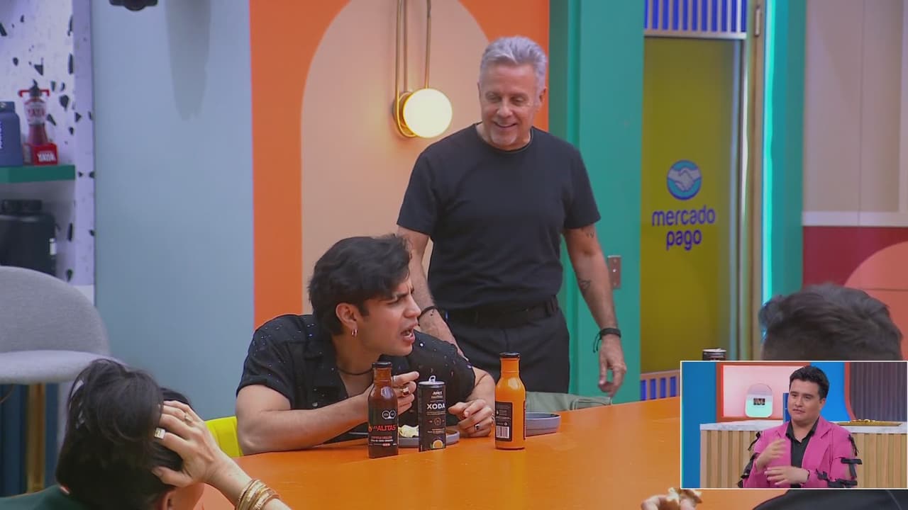 Alexis Ayala ignora a Abelito; Aarón Mercury se burla y el actor le da tremendo zape