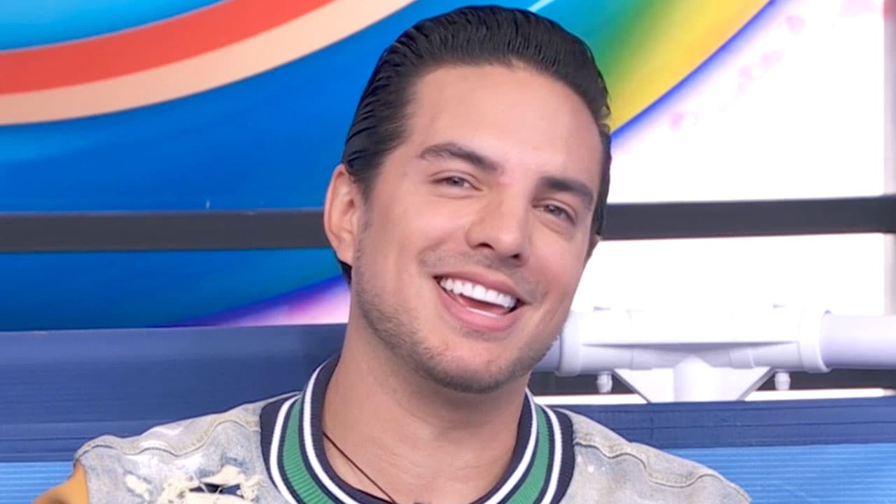 Vadhir Derbez revela cómo es su mujer ideal en ‘La alberca de Hoy'