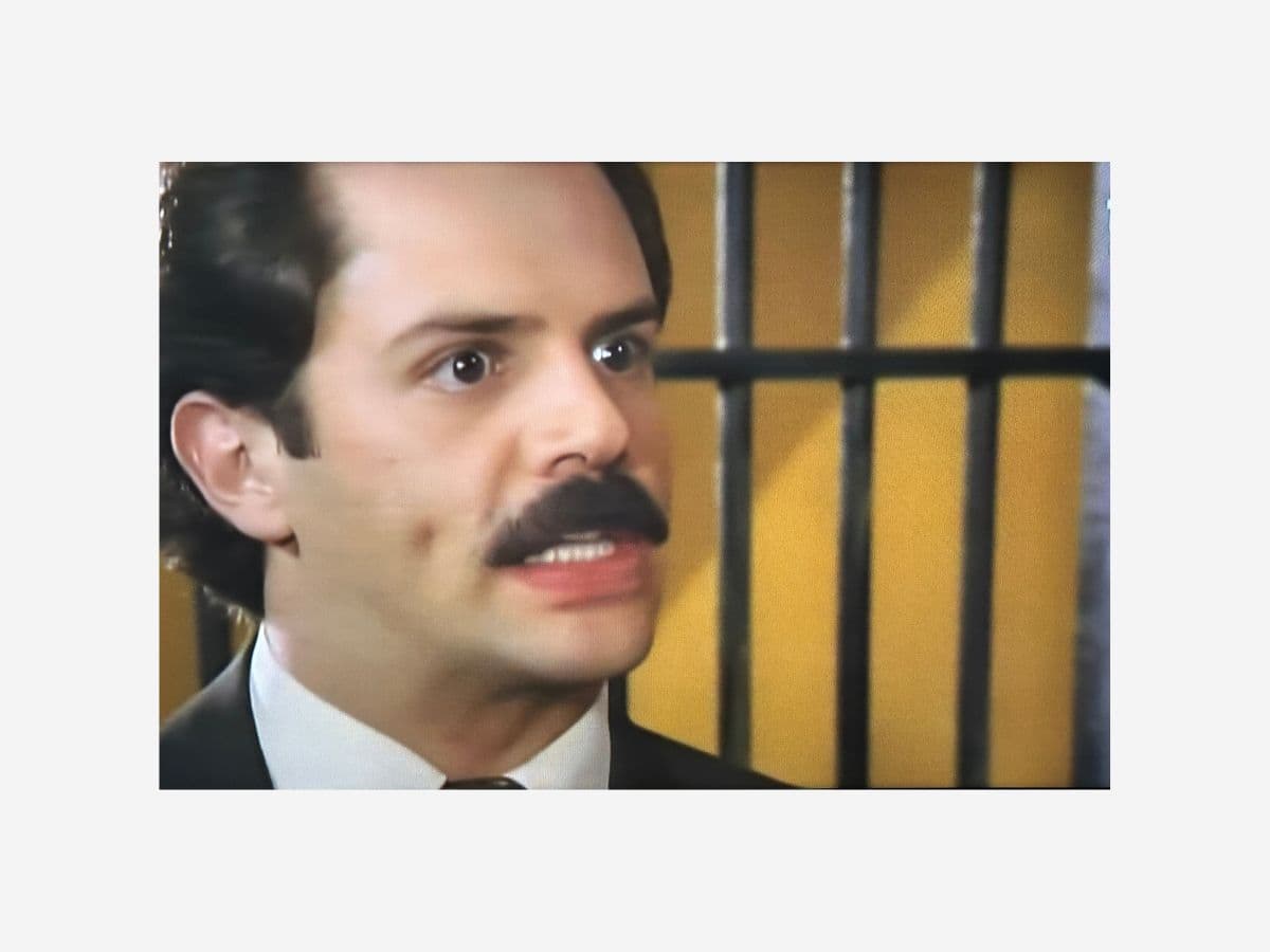 Así se veía Héctor Parra, en 1998, cuando interpretó al ‘Lic. Juan Manuel Montesinos’ en 'La Usurpadora'