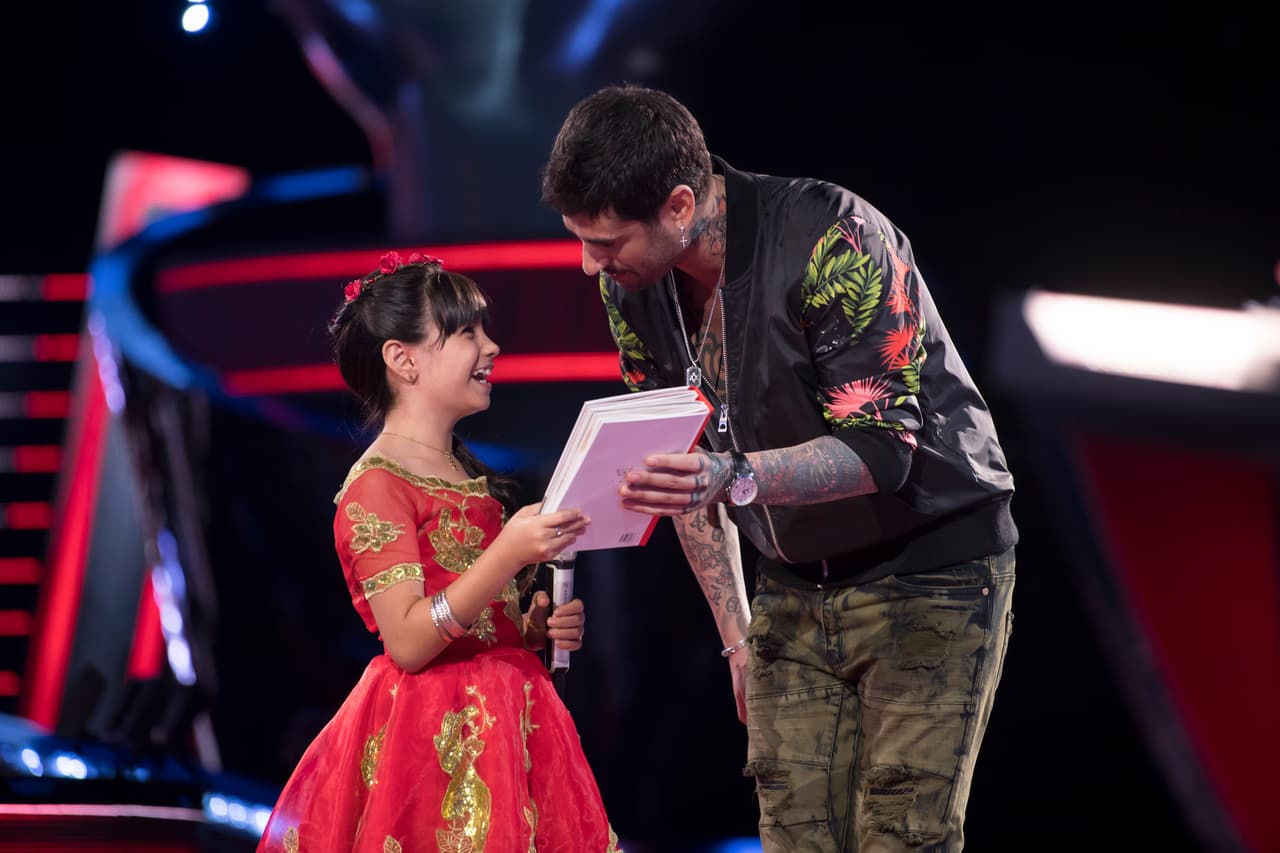 Nathaly Basulto interpretó "Tu falta de querer", con la que logró quedarse em el equipo de Melendi.