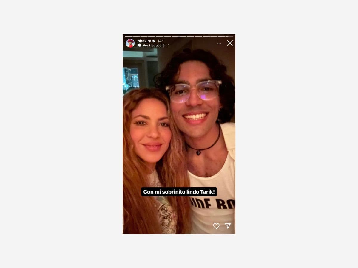 Shakira presume a su sobrino Tarik, que es idéntico a ella.