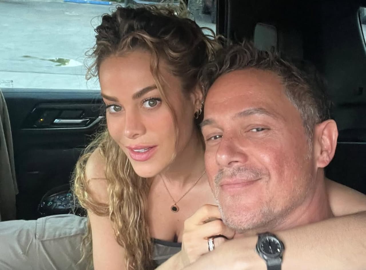 Alejandro Sanz y Candela Márquez.