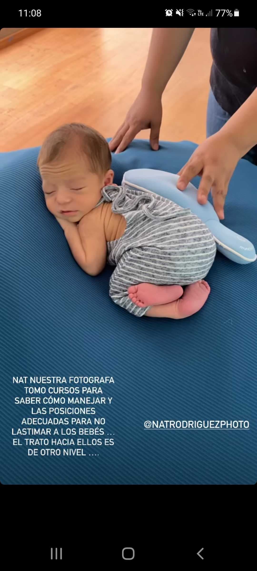 La bailarina se adelantó y antes de recibir críticas por las posiciones en las que fue fotografiado el bebé, detalló que la fotógrafa está preparada para tratar con bebés.