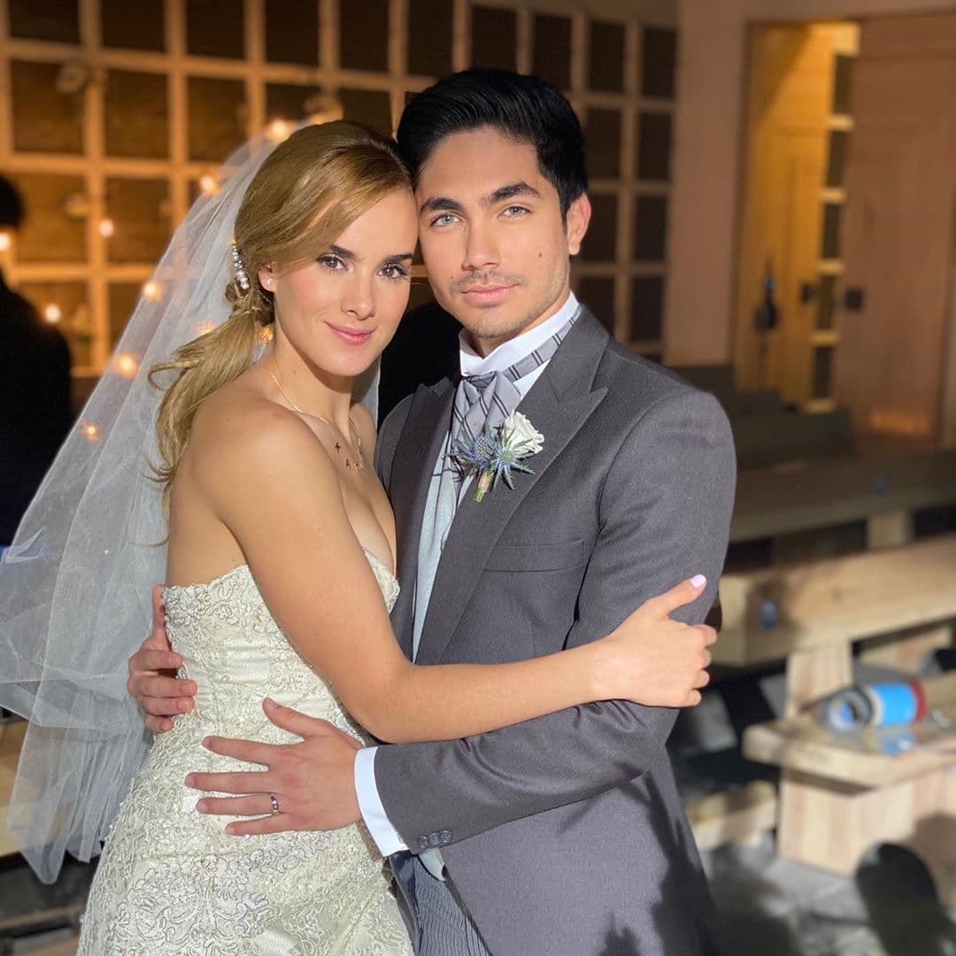 Gala Montes luce vestido de novia al lado de Sian Chiong y fans dicen: “Son tan lindos”