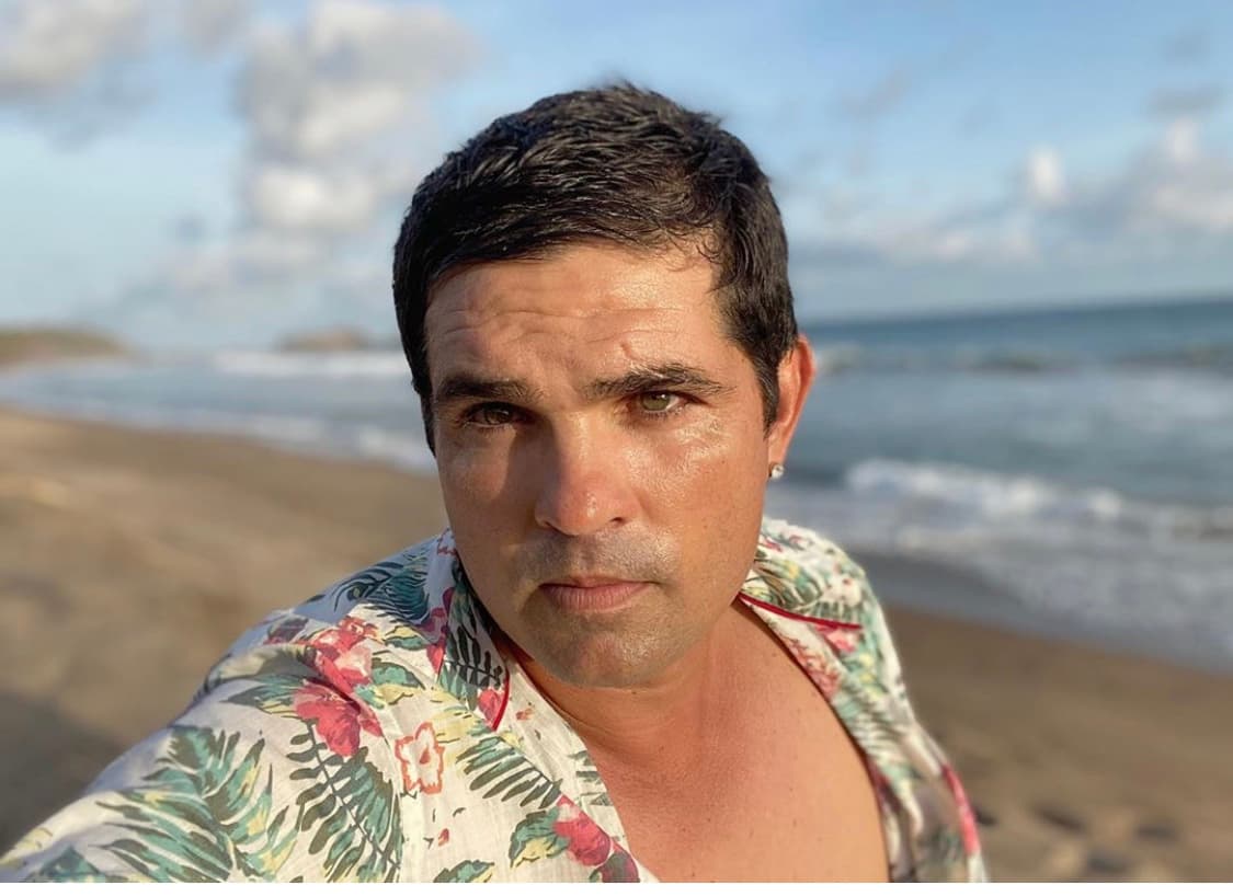Después de su participación en 'Como tú no hay 2', Ferdinando Valencia y su familia realizaron un viaje a la playa, donde disfrutaron del mar por unos días.