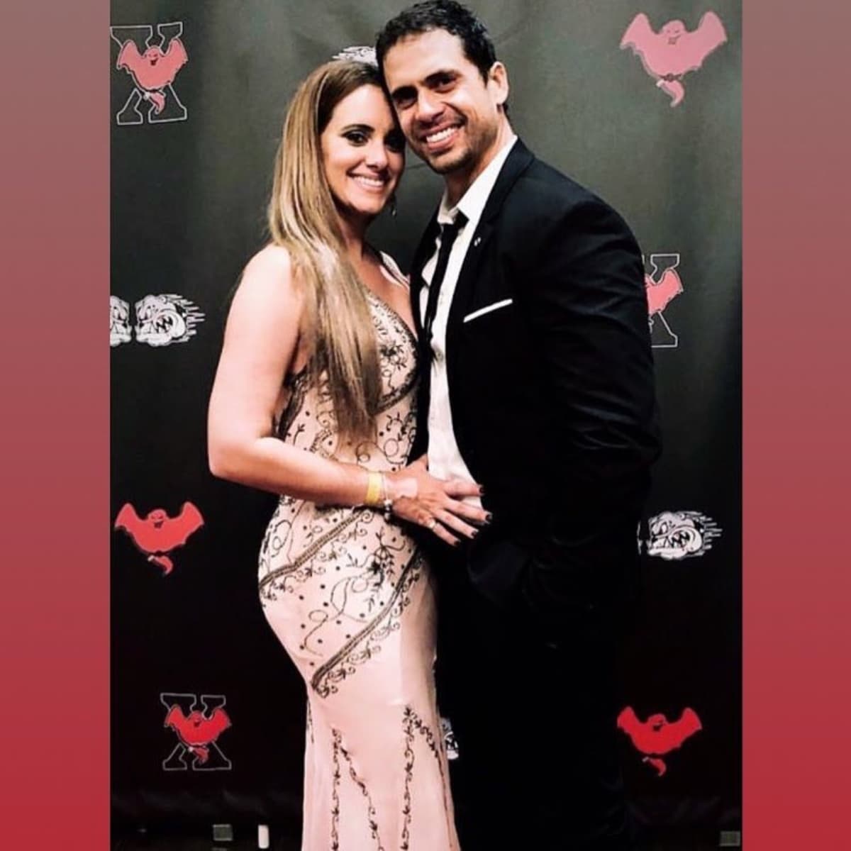 'Amaury' es encarnado por Pedro Moreno, quien desde 2008 está casado con Bárbara Estévez, con quien formó una familia.