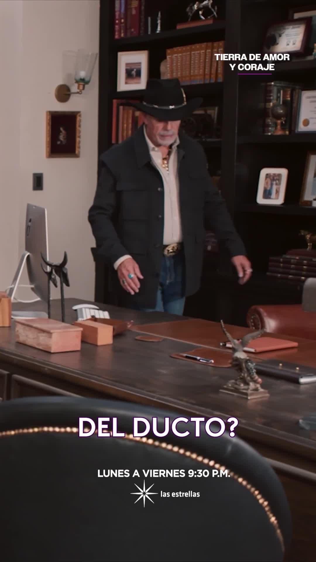 Rogelio le ordena al alcalde que se deshaga de los Coraje